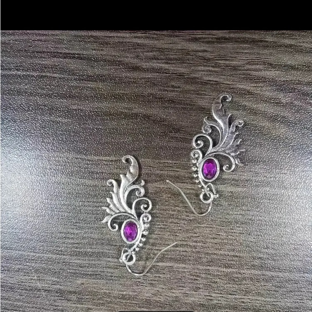 Silvery Vintage-Inspired Elegant Filigree Earrings/Amethyst Synthetic Gemstone
